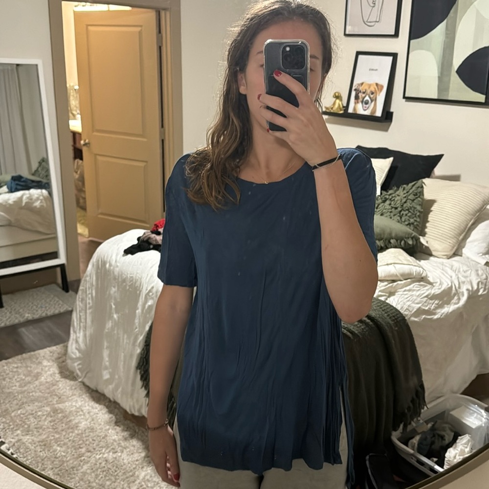 Navy bp (Nordstrom brand) t-shirt with side slit L